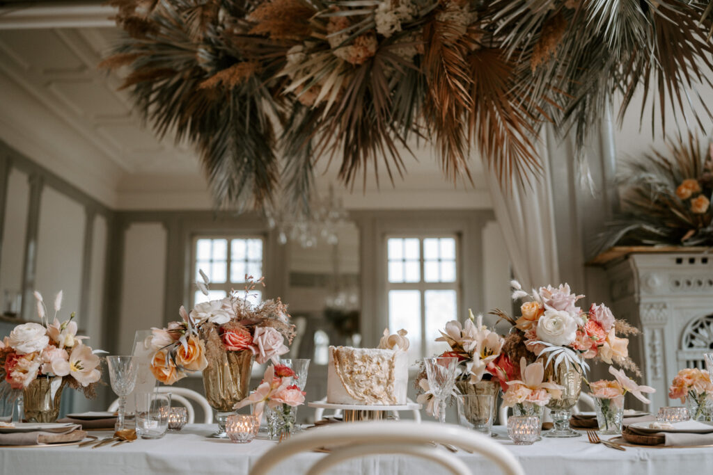 Schloss Teutschenthal Hochzeit Hochzeitsfotograf Braut Boho Hochzeit Hochzeitsfotografin Leipzig