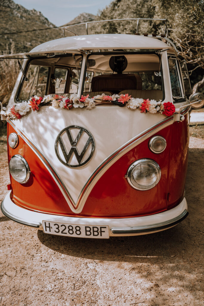 Mallorca Hochzeitsfotograf Freie Trauung Boho Milanova Brautkleid Finca Hochzeit Hochzeitsfotograf Leipzig Bulli Fotobus