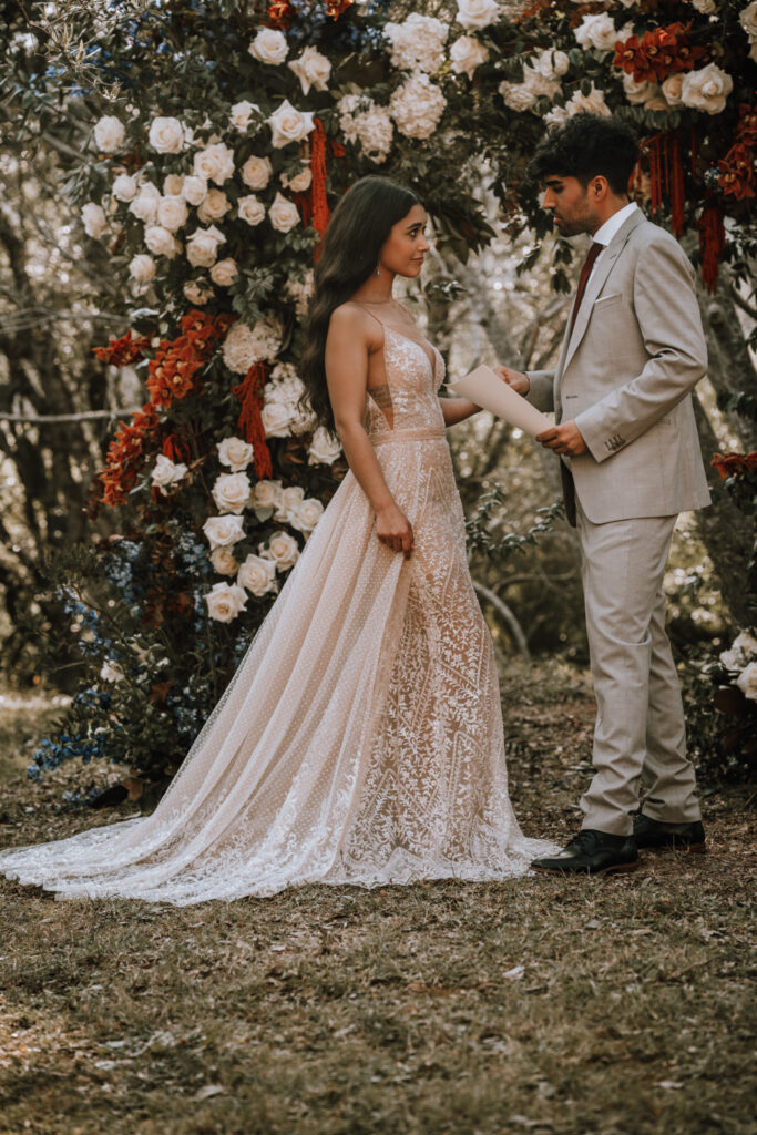 Mallorca Hochzeitsfotograf Freie Trauung Boho Milanova Brautkleid Finca Hochzeit Hochzeitsfotograf Leipzig