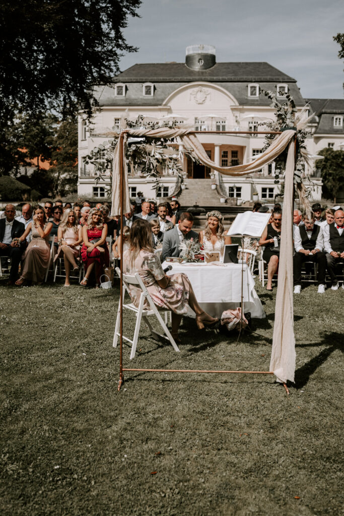 Freie Trauung Schloss Teutschenthal Park Hochzeit
