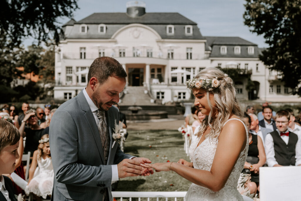 Freie Trauung Schloss Teutschenthal Park Hochzeit