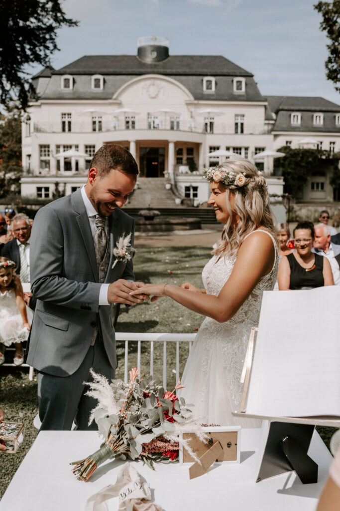 Freie Trauung Schloss Teutschenthal Park Hochzeit