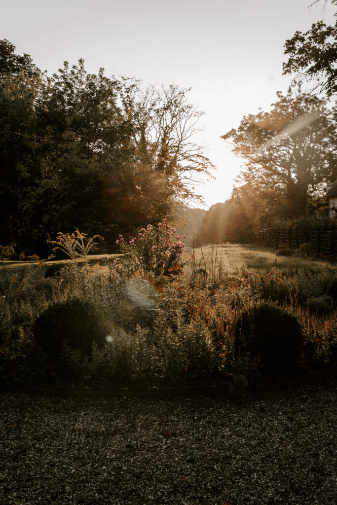 Rittergut Ermlitz Brautpaarshooting Hochzeit Sunset Garten